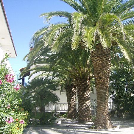 Villa Daizy Boutique Apartments Лаганас Экстерьер фото